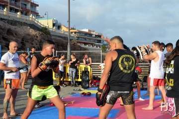 Exhibición del Club Kick Boxing en el muelle de Melenara (Foto Francisco Javier Santana)